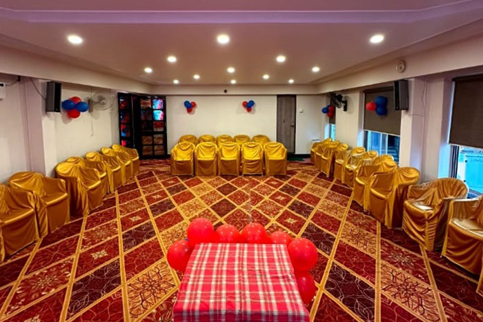 hotel samrat kolhapur party hall